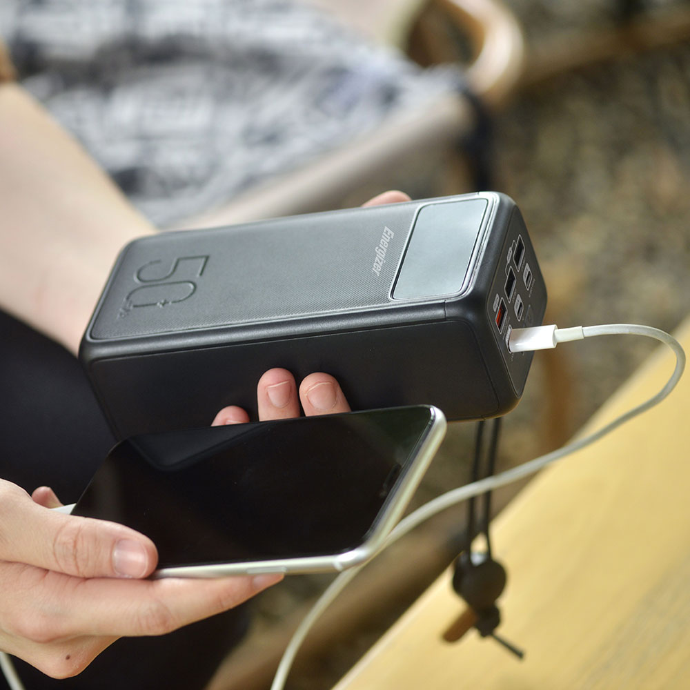 پاوربانک 500000mAh انرجایزر مدل UE50000PQ پاوربانک 500000mAh انرجایزر مدل UE50000PQ