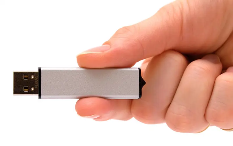 تشخیص فلش مموری سوخته