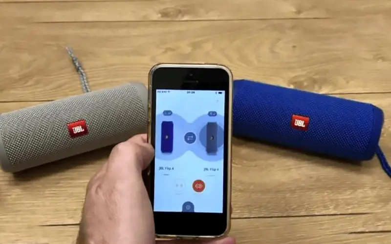 وصل شدن همزمان به دو اسپیکر