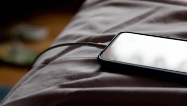 شارژ گوشی از شب تا صبح