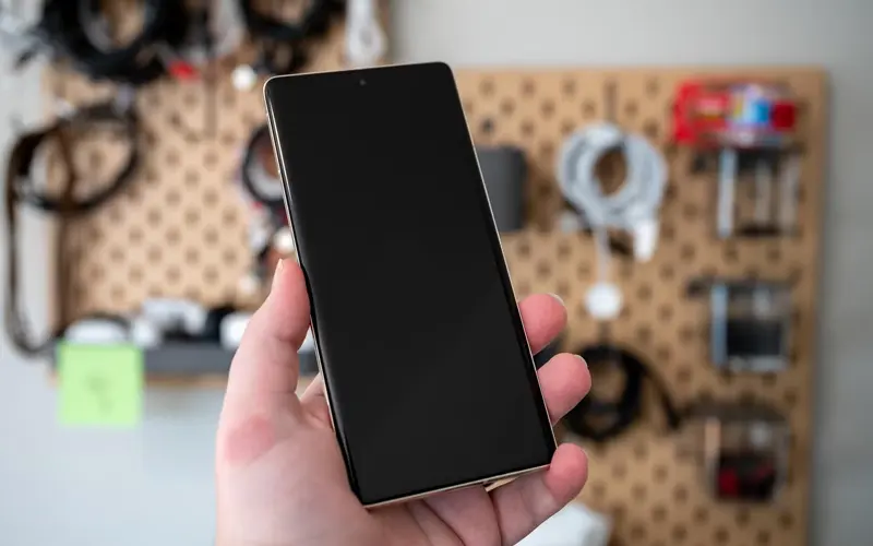 خاموش شدن ناگهانی گوشی