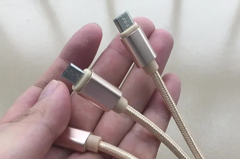 علائم خرابی کابل شارژر