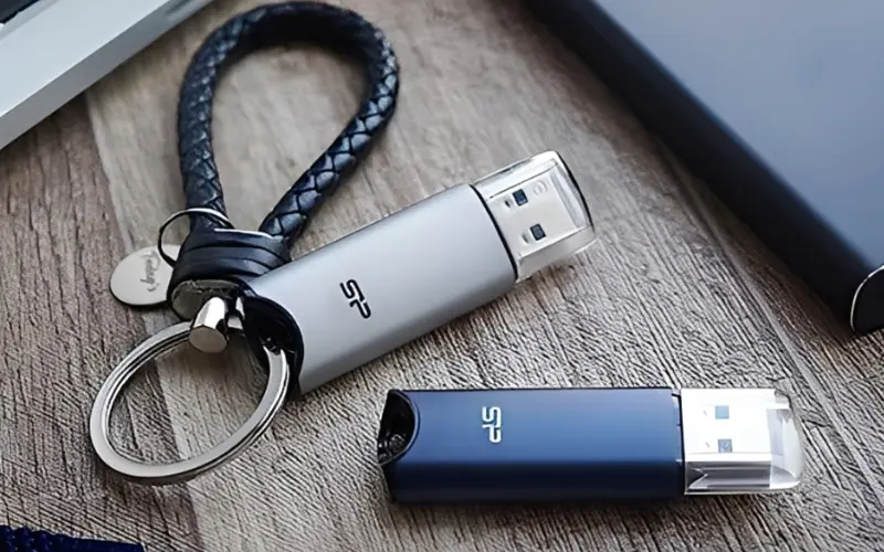 بهترین فلش های 128 گیگ