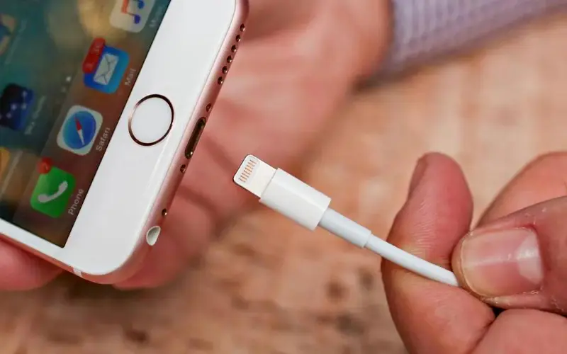 خاموش شدن ناگهانی آیفون